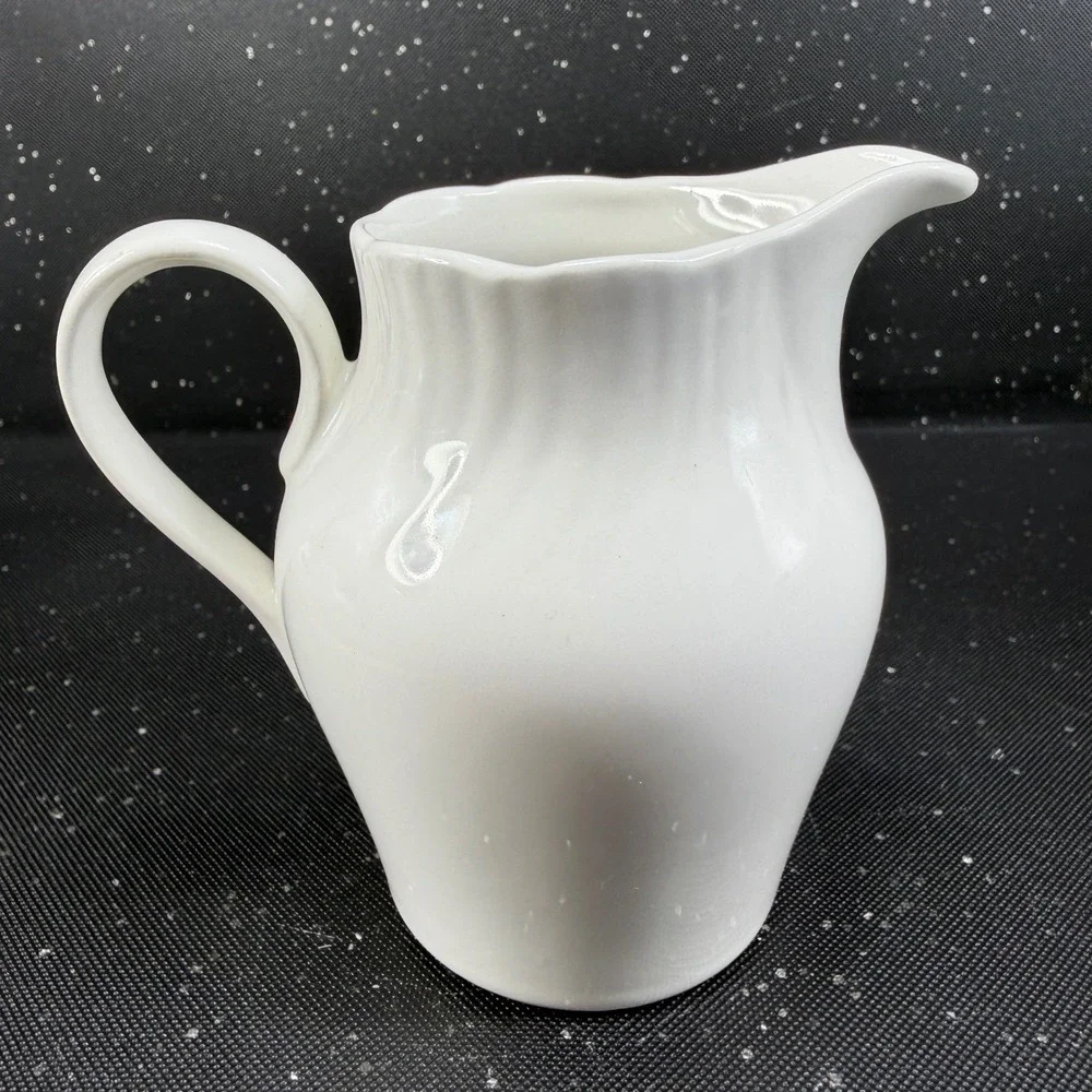 Casablanca Arita by Santa Clara White Ironstone Creamer Pitcher Spain 4in Tall
